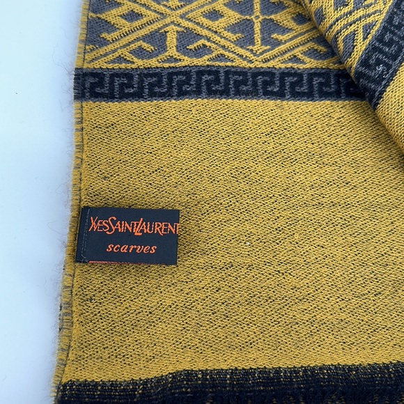 YSL %100 WOOL SCARF - Picture 3 of 5
